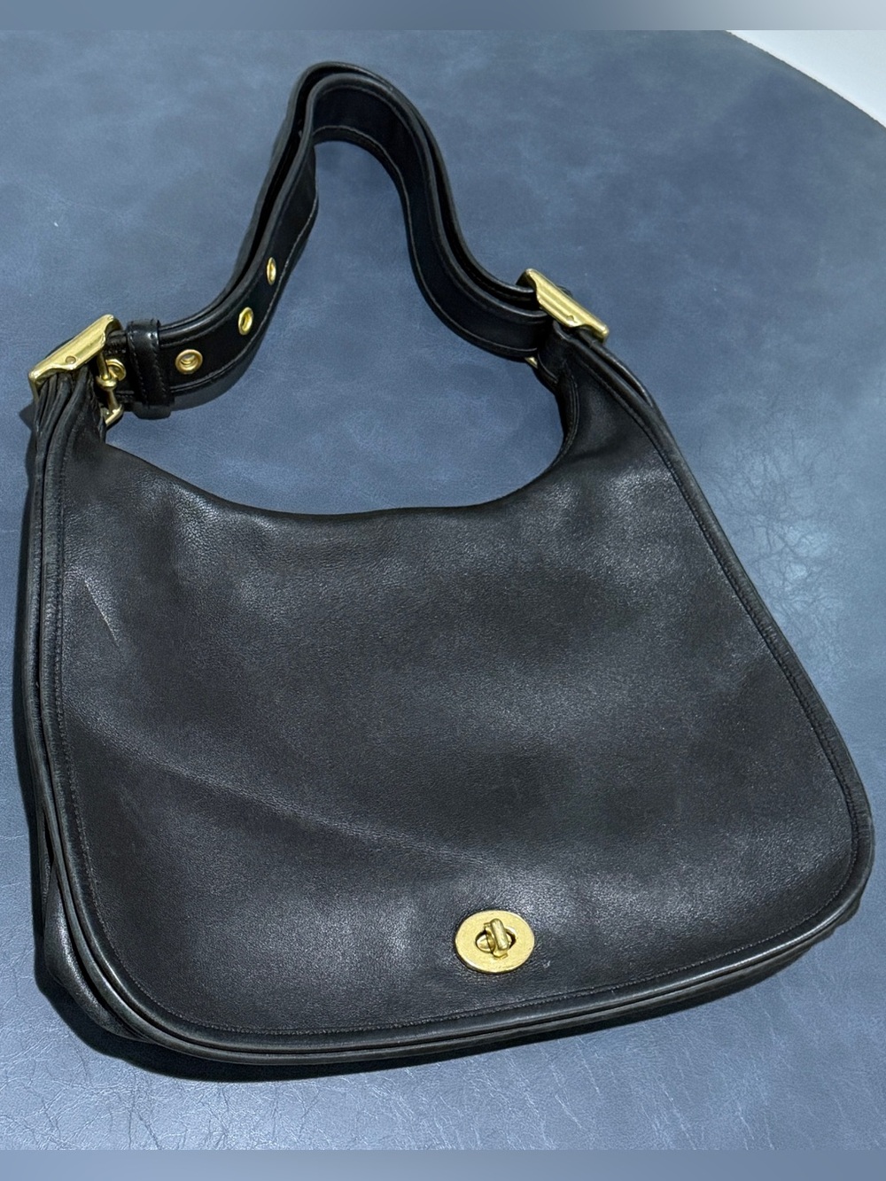 Vintage Coach Legacy 9718 Crescent Saddle Shoulder Bag Black Leather Brass USA